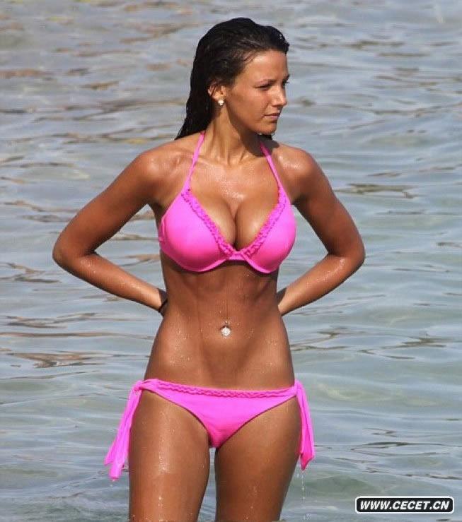 Ъ(Michelle Keegan)