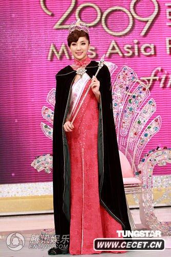 <em>亚姐</em>决赛许莹爆冷夺冠 热门刘伊心落选痛哭 - 