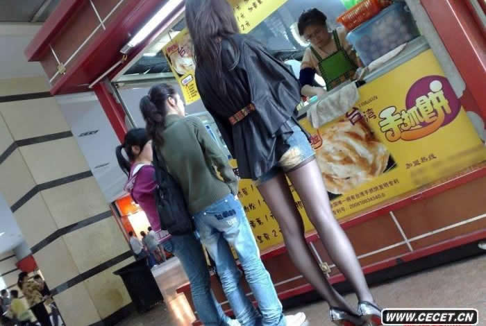 ˿90ƯŮ
