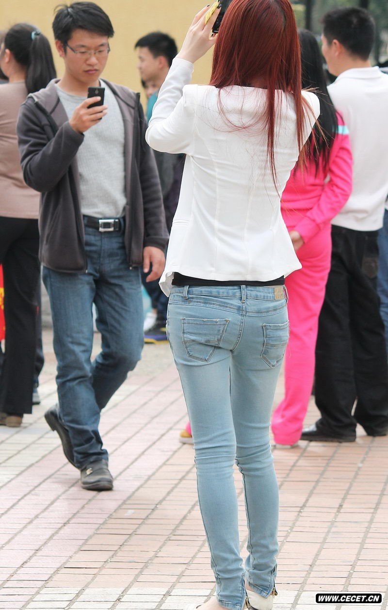 街拍女牛仔裤裆部图_街拍紧身裤裆部_街拍丝袜裆部 ...
