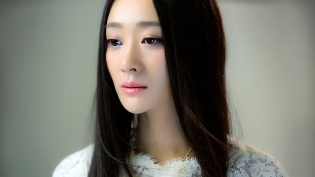 《一念执着》MV虐心拍摄 <em>严艺丹</em>现场崩溃流泪