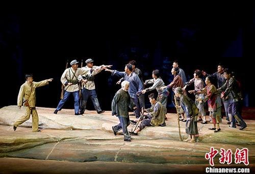 明星演员助阵 六月多部“老戏”能否演出新意?