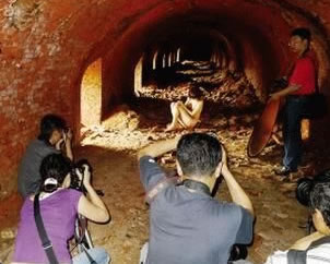 浙江慈溪职高摸奶门视频遭疯狂下载 - 中国娱乐