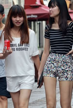重庆街拍的一组美腿妹