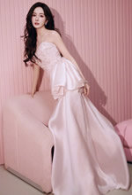 ����ʢ��Ŀ��ʢ��һ��